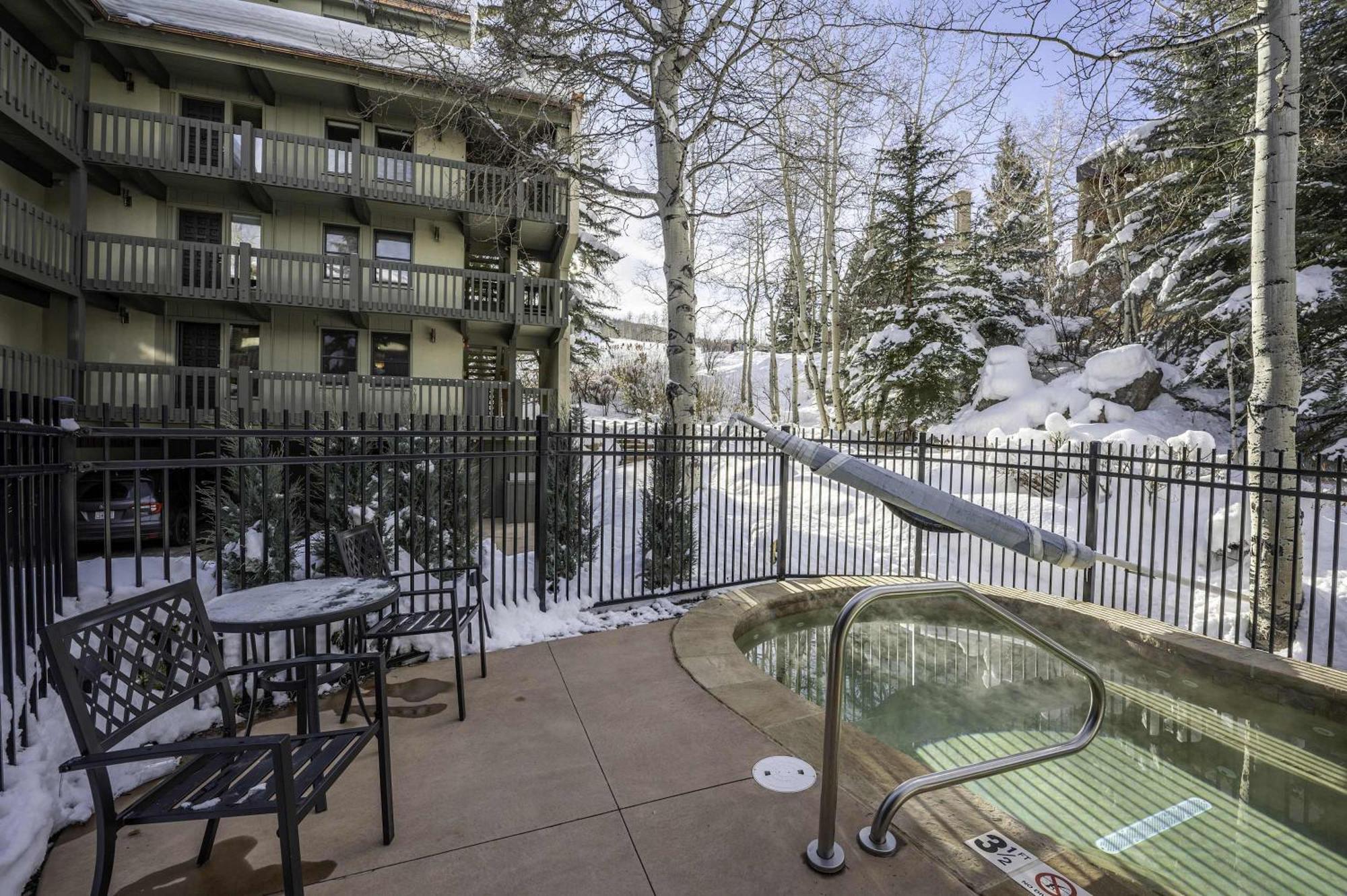 Renovated 2 Bedroom Condo W Hot Tub -Mountain Views! Snowmass Village Dış mekan fotoğraf