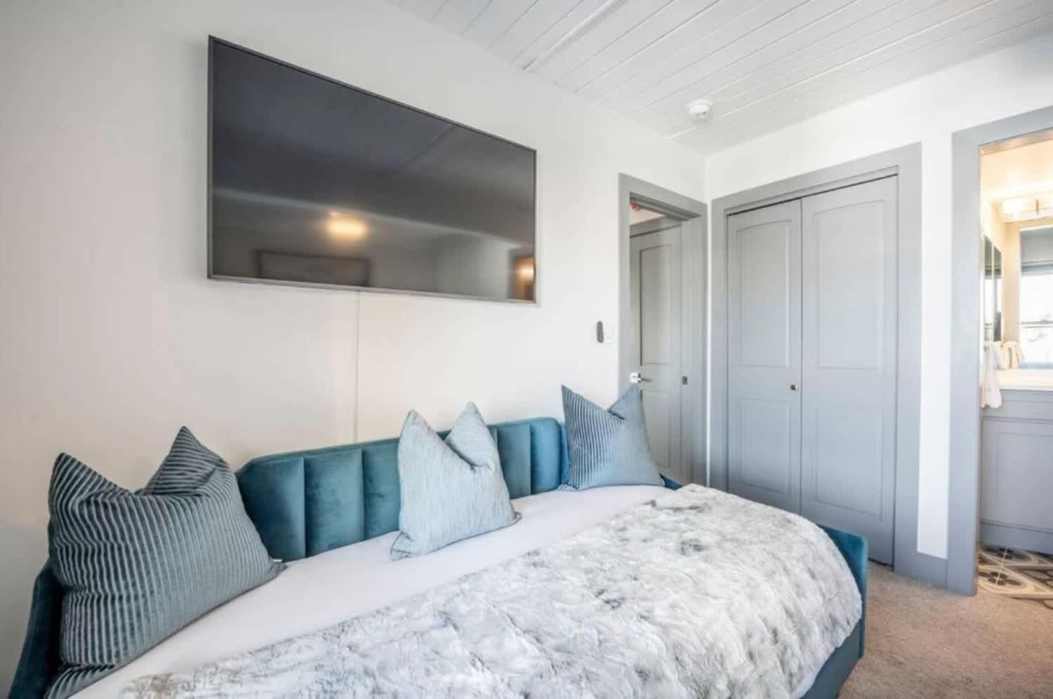 Renovated 2 Bedroom Condo W Hot Tub -Mountain Views! Snowmass Village Dış mekan fotoğraf