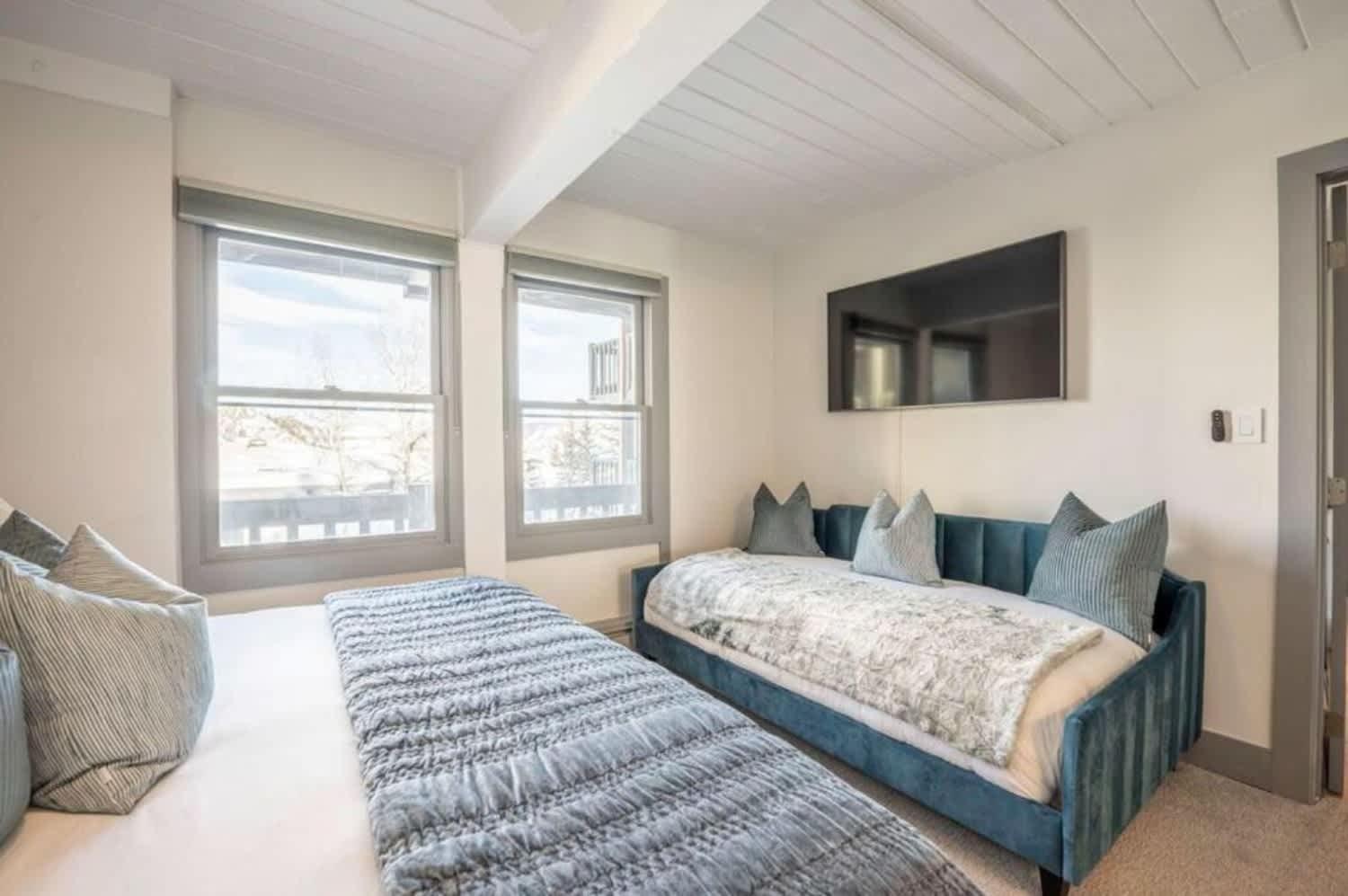 Renovated 2 Bedroom Condo W Hot Tub -Mountain Views! Snowmass Village Dış mekan fotoğraf