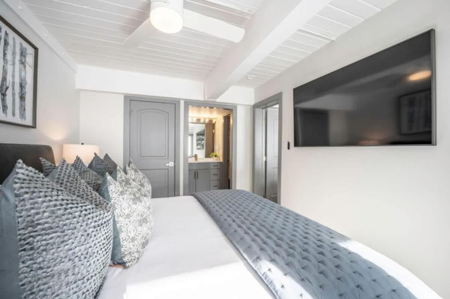 Renovated 2 Bedroom Condo W Hot Tub -Mountain Views! Snowmass Village Dış mekan fotoğraf